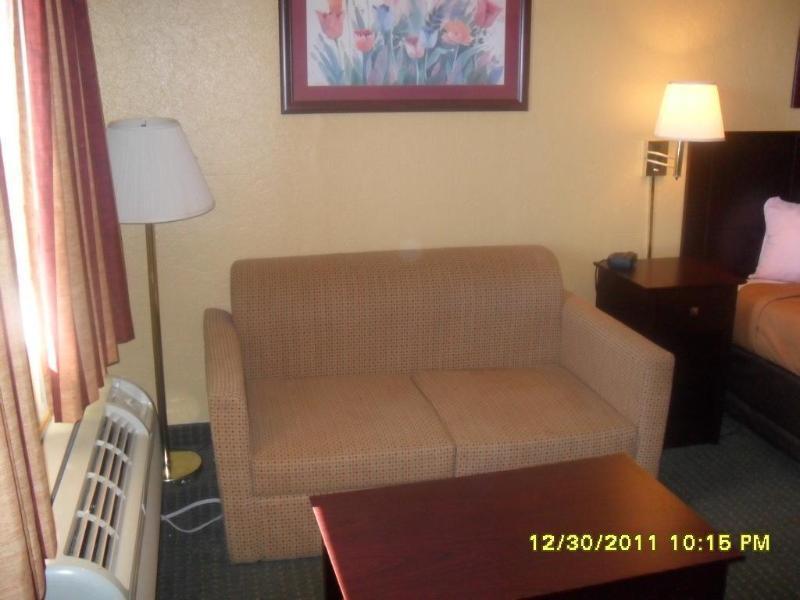 Days Inn By Wyndham Gainesville Kültér fotó